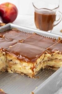 Bolo bomba de Maçã e caramelo
