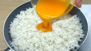 Receita de Arroz e Feijão com Ovos