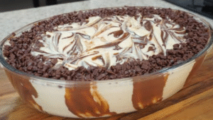 Mousse De Leite Ninho Trufado Na Travessa