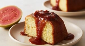 Bolo de Fubá com Goiabada de Liquidificador: Receita Fácil e Fofinha