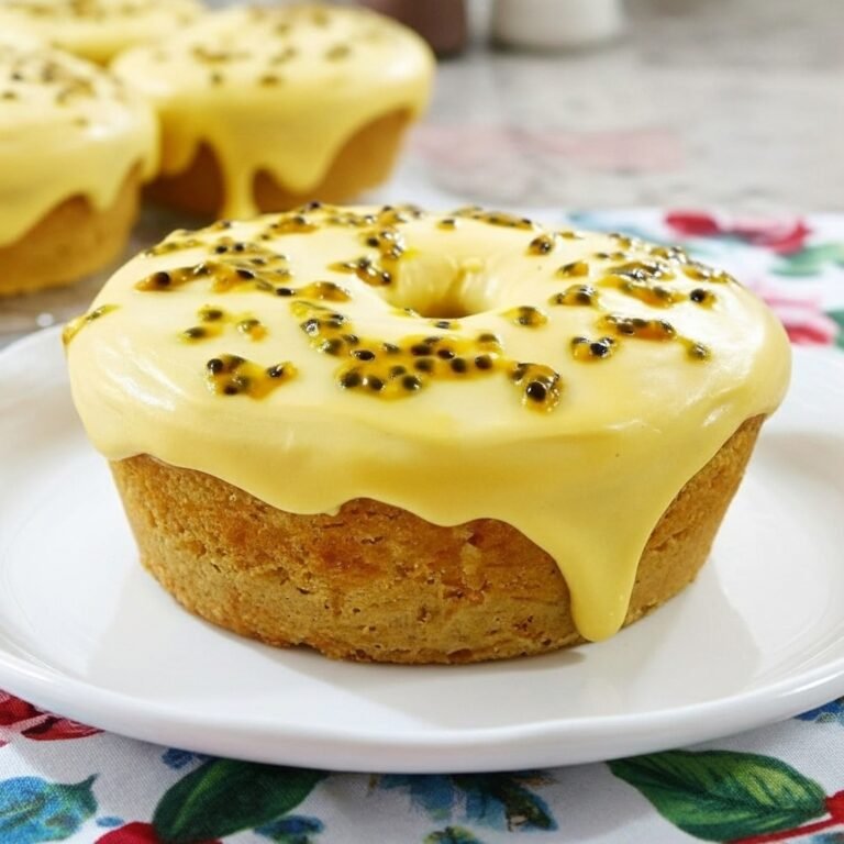 Bolo de Maracujá Cremoso e Super Fofinho