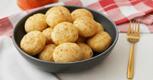 Pão de Queijo Fácil: Receita com Creme de Ricota (Sem Óleo e Sem Ovos!)