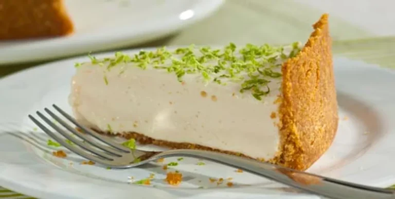 Torta de Limão Rápida e Deliciosa (Sem Forno!)